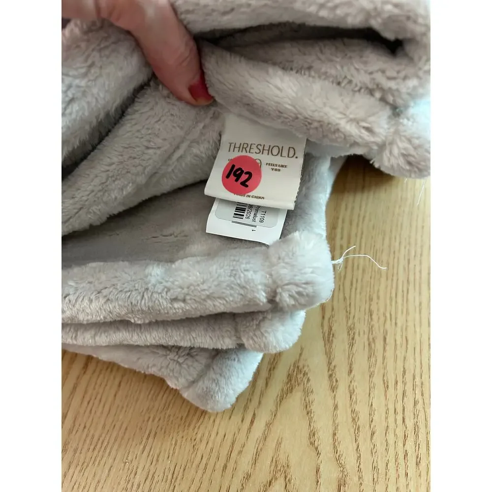 New Threshold Plush Fleece Throw Blanket Light Gray size 60”x70”